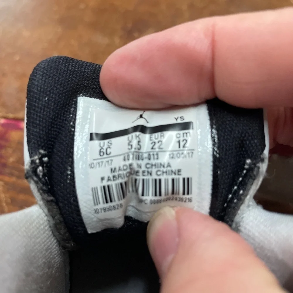 Toddler Air Jordan 2017‎ size 6C white gray black